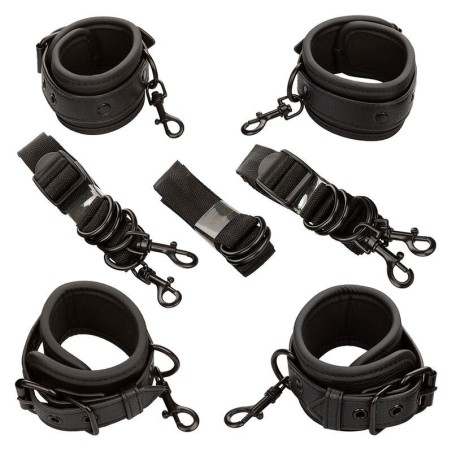 Nocturnal Restricciones De Cama Cuero Ajustable Negro de Calexotics | Piumer