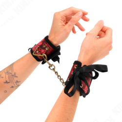Kink - Muñequeras Diseño Escándalo Rojo-Negro Detalle Lazo 24.5 Cm X 6.5 Cm de Kink Wrist Restraint | Piumer
